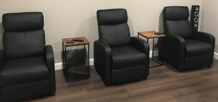 Using the affordable leather recliner from Yaheetech