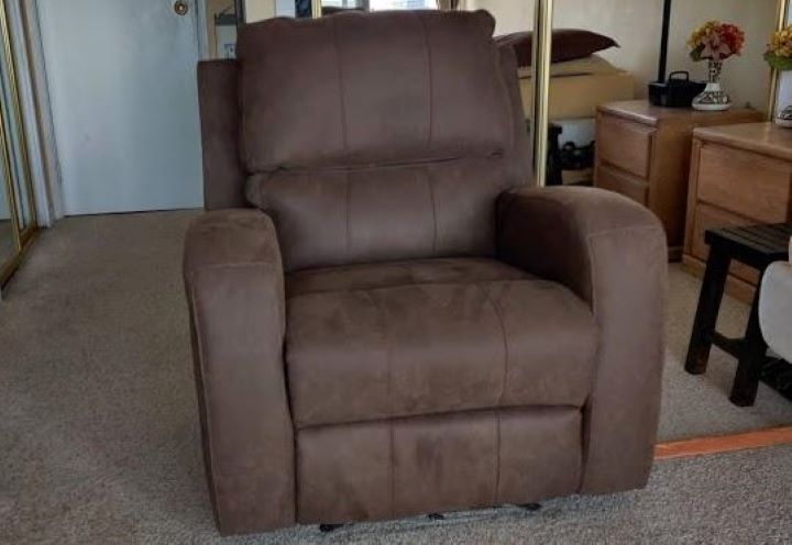 Validating how good the ergonomic recliner when it comes to support and durability