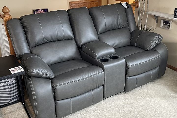 Observing the attractive reclining sofa