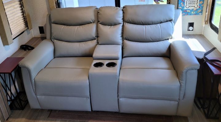 Checking the Double Recliner Loveseat with Console Slate from Pannow